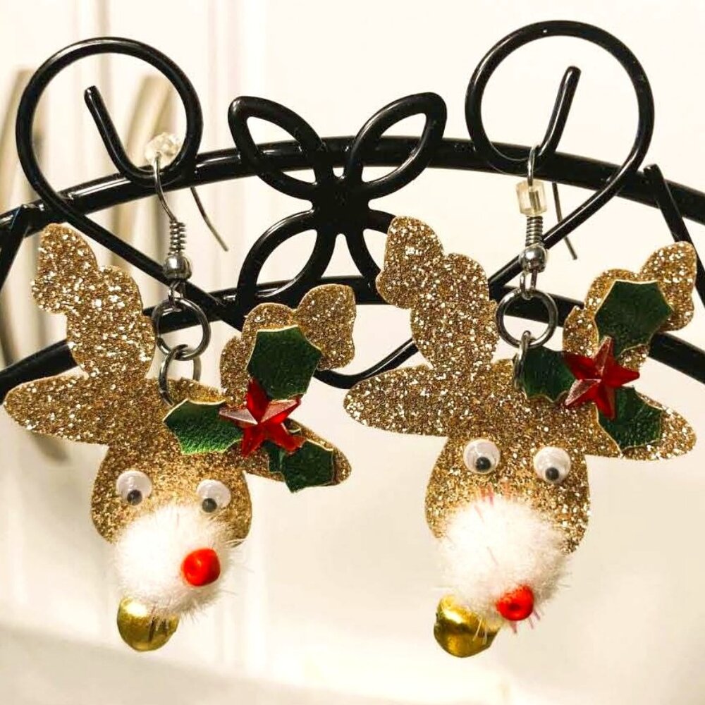 HANDMADE CHRISTMAS REINDEER DANGLE EARRINGS